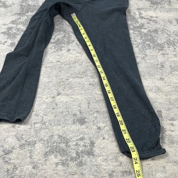 Lululemon Dhanurasana Crop II Leggings Dark Gray Ruched Back Cut Out Hem Sz 6 - Picture 12 of 15